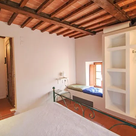 A Il Frassino Del Borgo Di Ghiora By Interhome *